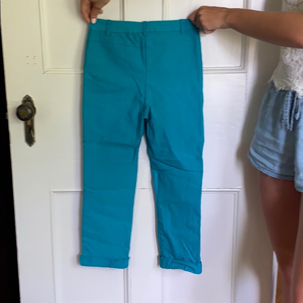 Capris pants - Picture 2 of 2